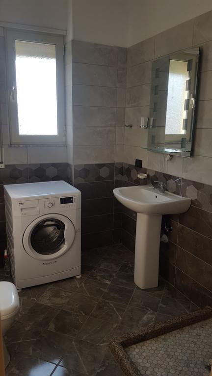 Faik Shehu Apartments دراس المظهر الخارجي الصورة