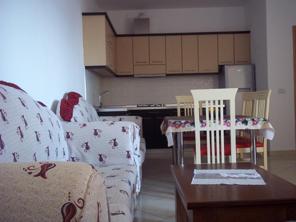 Faik Shehu Apartments دراس المظهر الخارجي الصورة