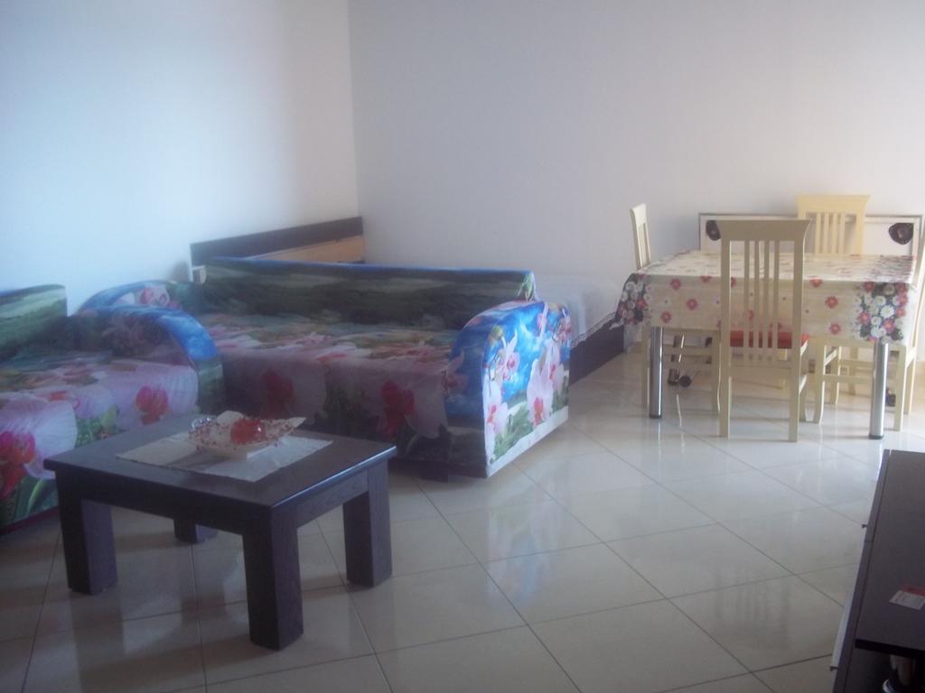 Faik Shehu Apartments دراس المظهر الخارجي الصورة