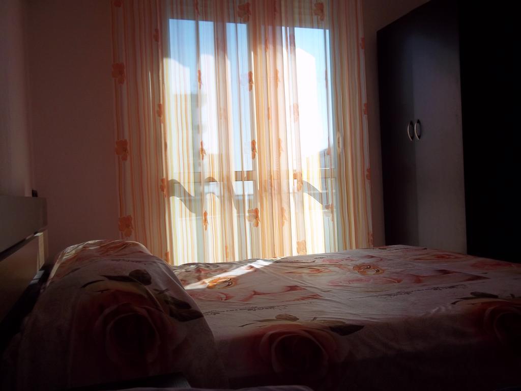 Faik Shehu Apartments دراس المظهر الخارجي الصورة